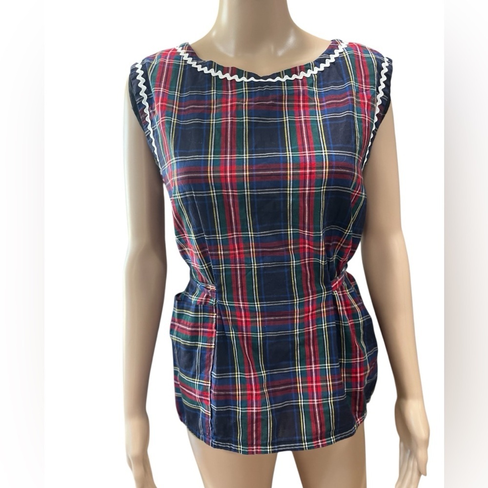 Artist style wrap top Rick rack pockets vintage handmade